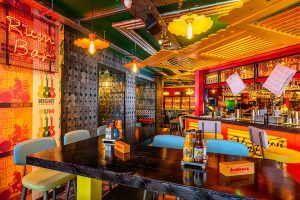 Pubs & Bar